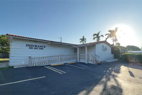 8315 SW 24th St # B, Miami FL 33155