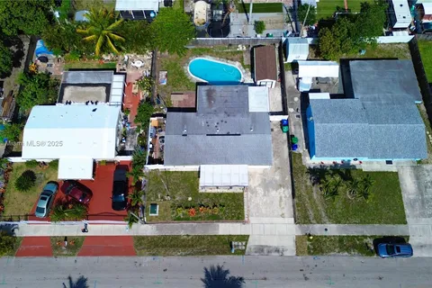 2135 SW 46th Ter, Fort Lauderdale FL 33317