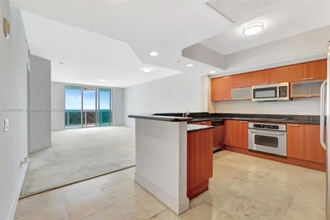 14951 Royal Oaks Ln # 1406, North Miami FL 33181