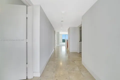 14951 Royal Oaks Ln # 1406, North Miami FL 33181