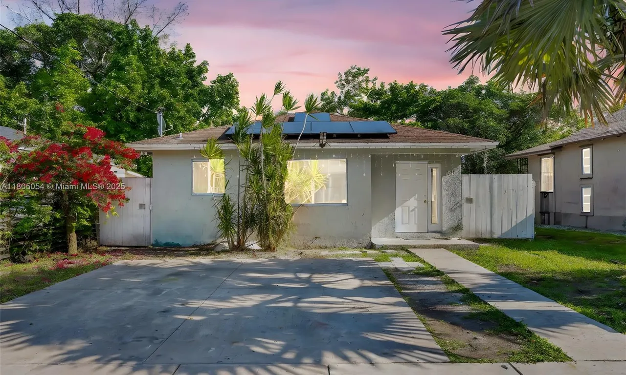 1812 NW 69th Ter, Miami FL 33147