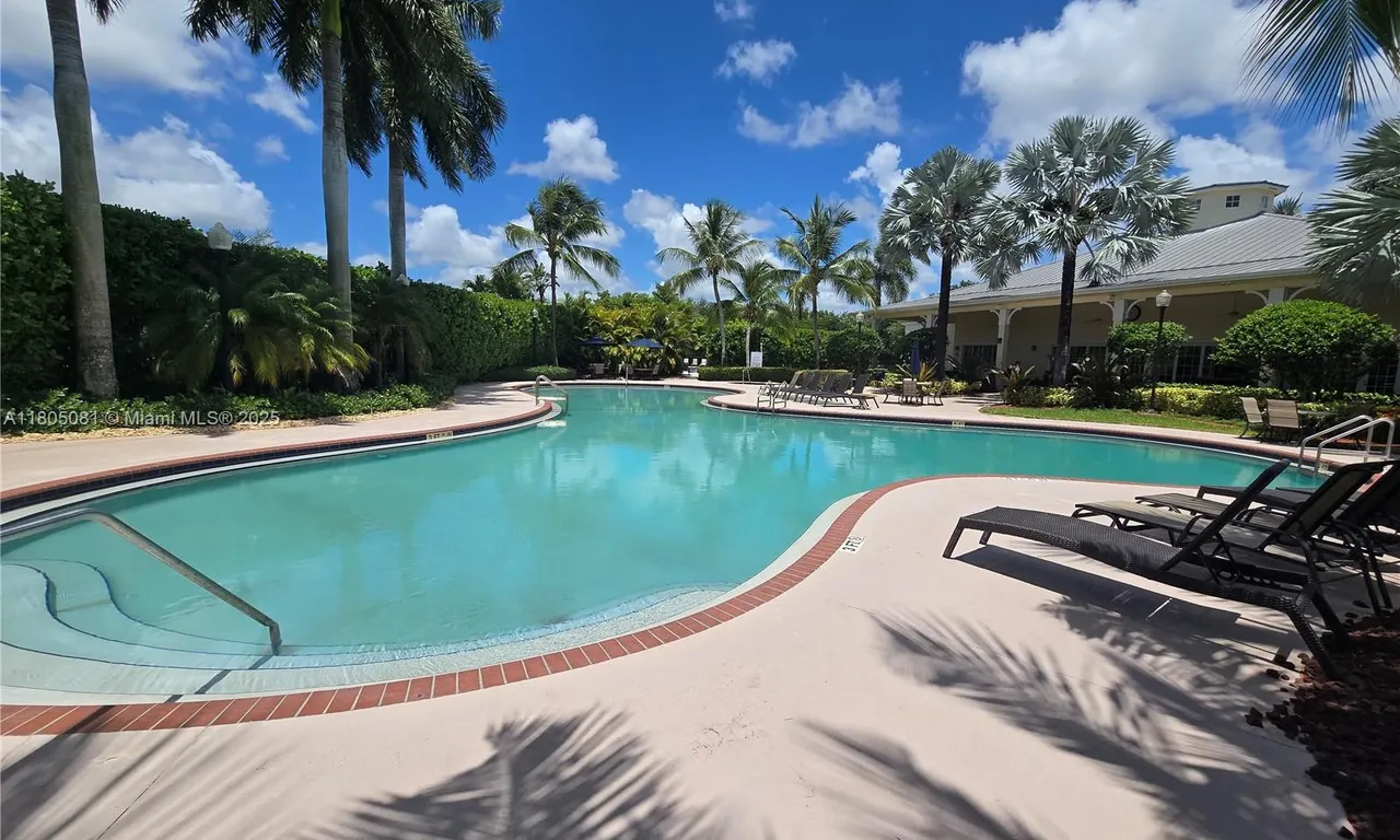 1750 NE 37th Pl, Homestead FL 33033