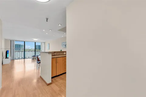 17900 N Bay Rd # 603, Sunny Isles Beach FL 33160