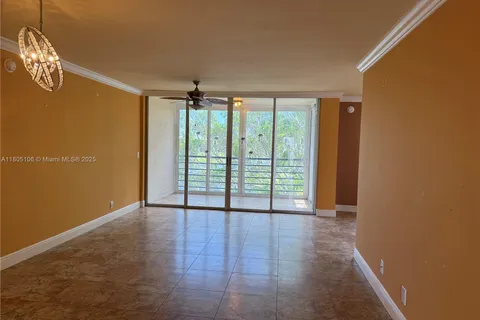 9420 Poinciana Pl # 403, Davie FL 33324