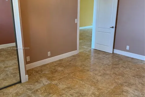 9420 Poinciana Pl # 403, Davie FL 33324