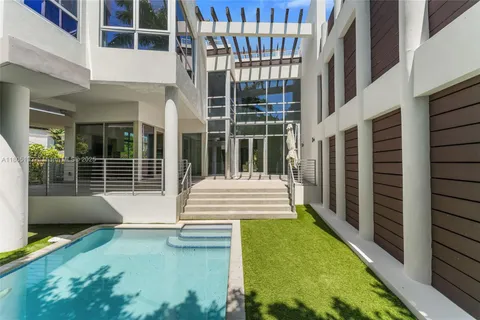 544 Fernwood Rd # 544, Key Biscayne FL 33149