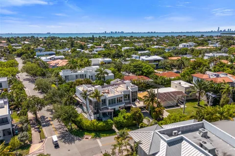 544 Fernwood Rd # 544, Key Biscayne FL 33149