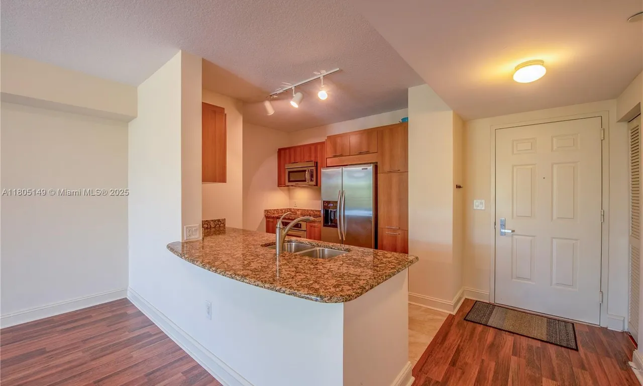 510 NW 84th Ave # 303, Plantation FL 33324