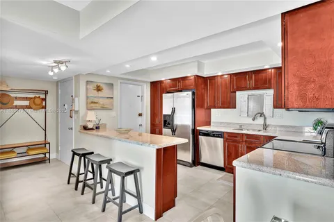 1410 S Ocean Dr # 502, Hollywood FL 33019