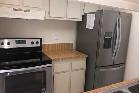 8006 SW 149 AV # 401, Miami FL 33193