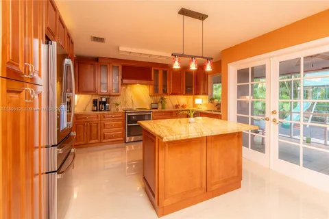 15332 SW 142nd Ter, Miami FL 33196