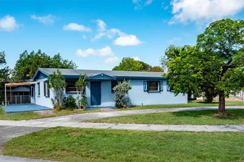 11800 SW 179th Ter, Miami FL 33177