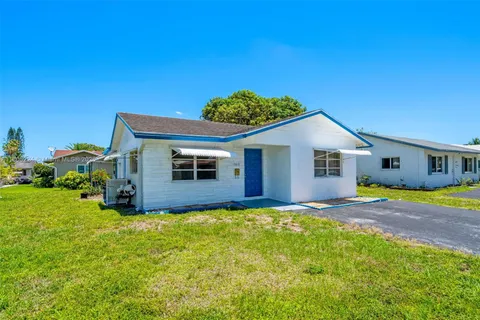 7612 NW 68th Ave, Tamarac FL 33321