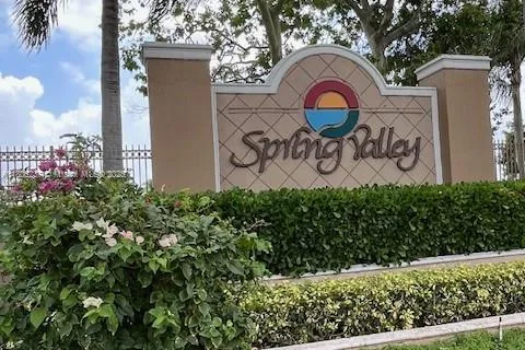 596 NW 164th Ave, Pembroke Pines FL 33028