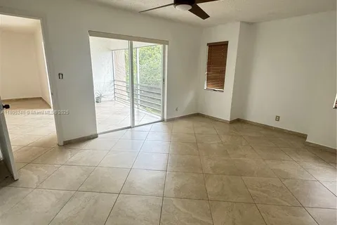 3111 Coral Springs Dr # 215, Coral Springs FL 33065