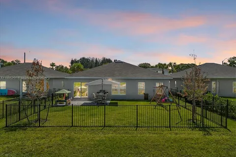 503 Cherimoya St, Fort Pierce FL 34981