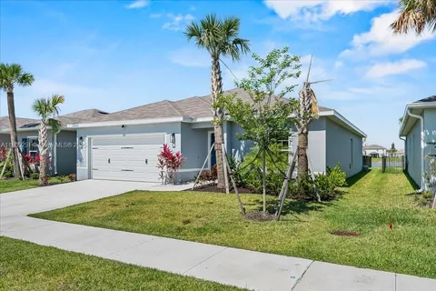 503 Cherimoya St, Fort Pierce FL 34981