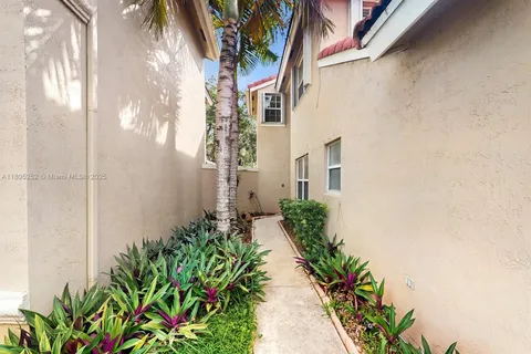 15141 SW 46th St, Miramar FL 33027