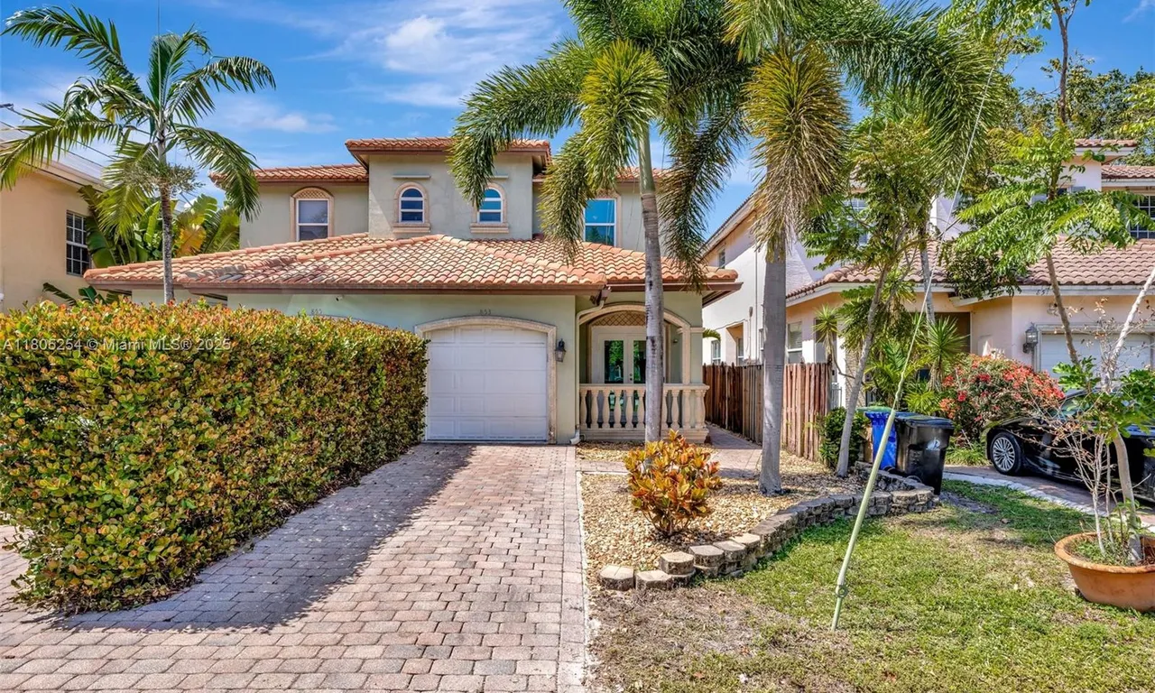 853 SW 11th Ct, Fort Lauderdale FL 33315