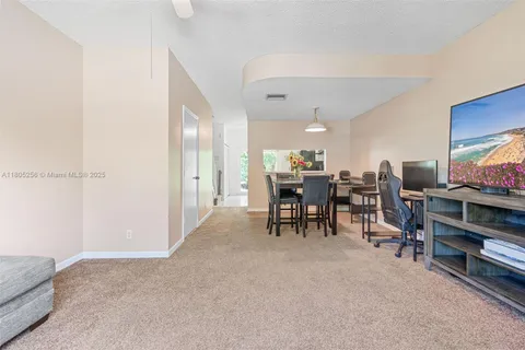 9808 NW 56th Pl, Coral Springs FL 33076