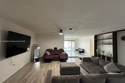 8630 NW 24th St # 1, Sunrise FL 33322