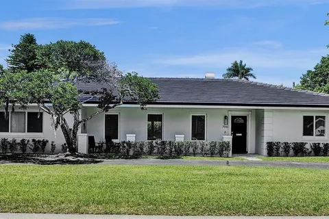 7941 SW 143rd St, Palmetto Bay FL 33158