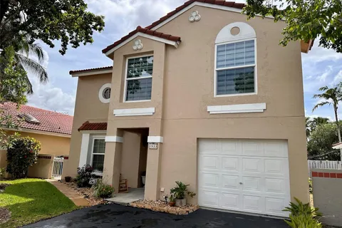 1533 Garden Rd, Weston FL 33326