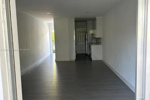 1590 NE 127th St # 205, North Miami FL 33161
