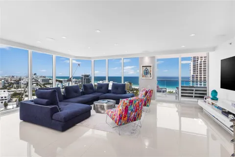 300 S Pointe Dr # 2005, Miami Beach FL 33139