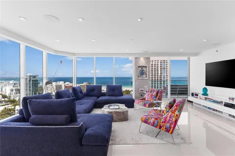 300 S Pointe Dr # 2005, Miami Beach FL 33139
