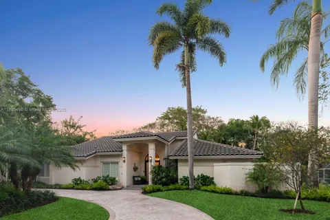 7395 SW 166th St, Palmetto Bay FL 33157