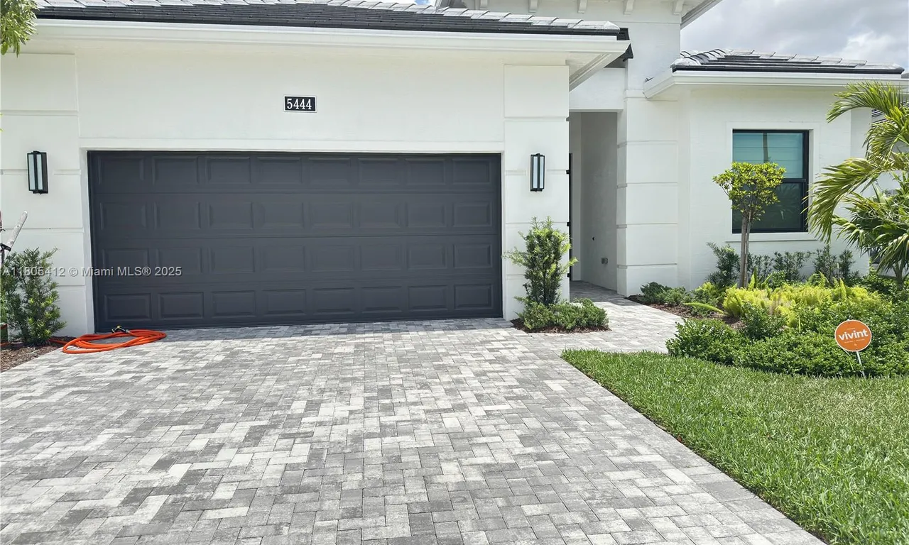 5444 SW Saint Armands Way, Westlake FL 33470