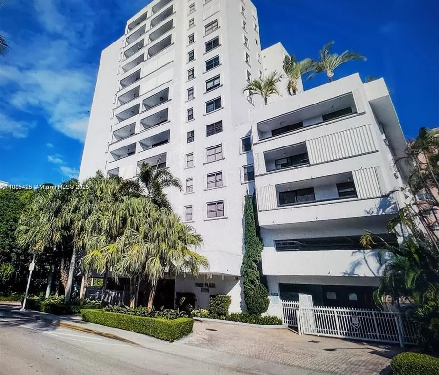 1775 Washington # 4A, Miami Beach FL 33139