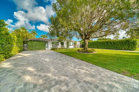 13801 NE 1st Ave, Miami FL 33161