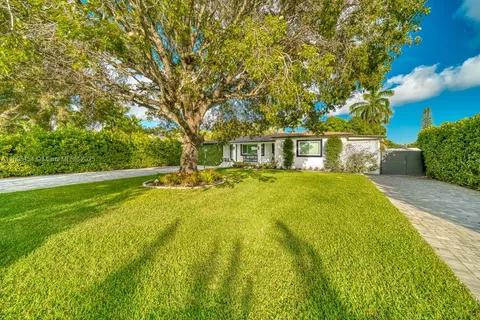 13801 NE 1st Ave, Miami FL 33161