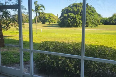 3100 N Palm Aire Dr # 104, Pompano Beach FL 33069