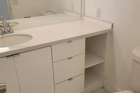 3100 N Palm Aire Dr # 104, Pompano Beach FL 33069