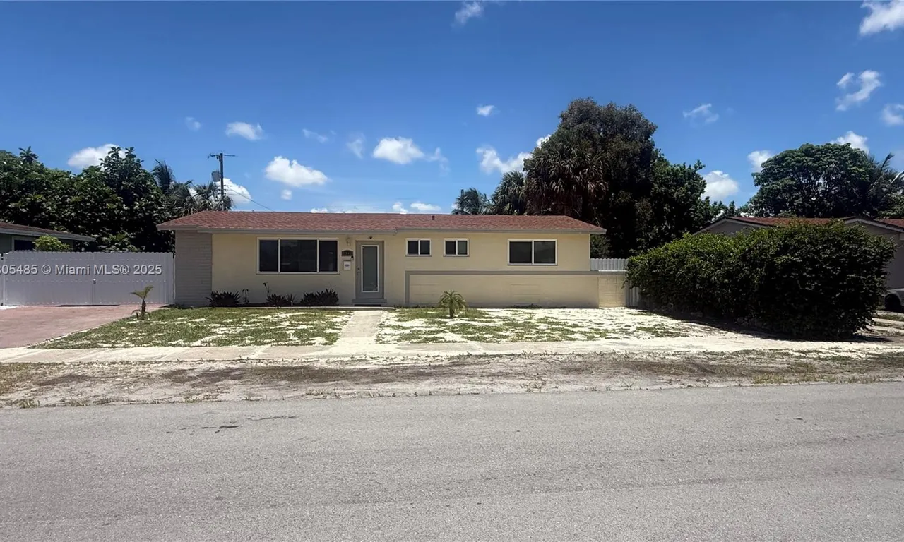 2345 NW 182nd Ter, Miami Gardens FL 33056