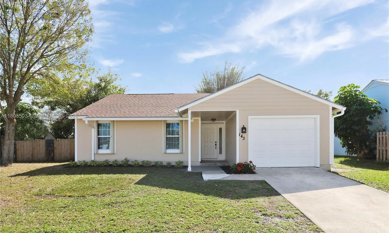 143 Greentree Circle, Jupiter FL 33458