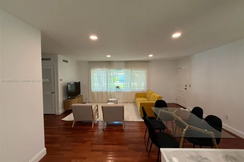 1285 NE 103rd St, Miami Shores FL 33138
