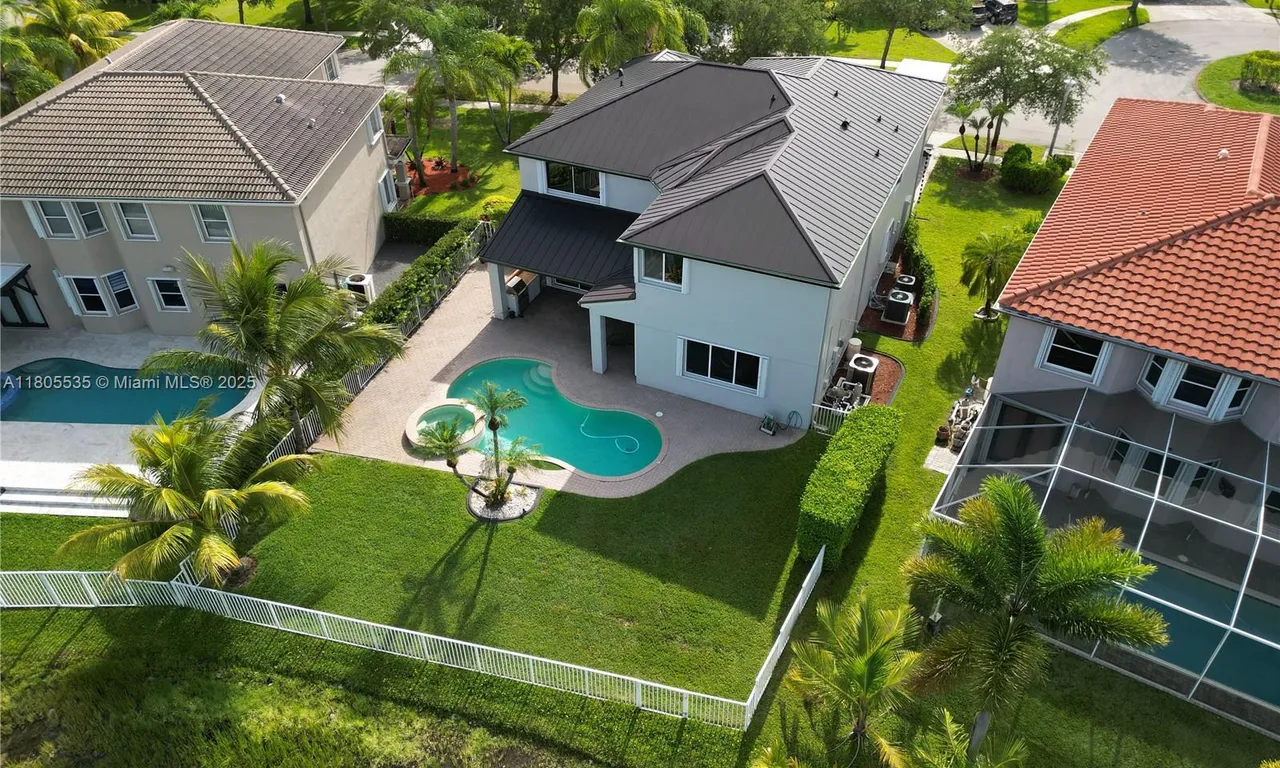 2101 SW 176 AV, Miramar FL 33029