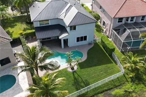 2101 SW 176 AV, Miramar FL 33029