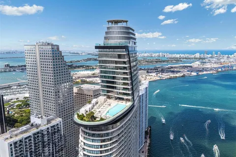300 Biscayne Boulevard Way # 4507W, Miami FL 33131