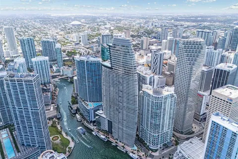 300 Biscayne Boulevard Way # 4507W, Miami FL 33131