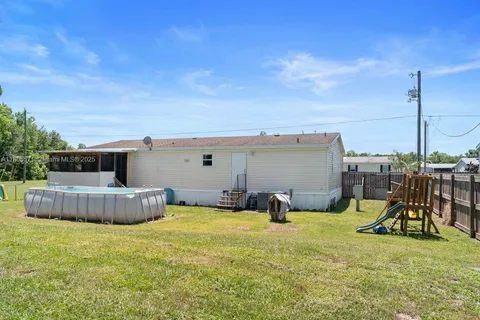 3575 PIONEER TRAILS BLVD E, Other City - In The State Of Florida FL 33810