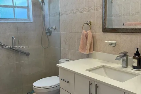 7430 BUCHANAN ST, Hollywood FL 33024