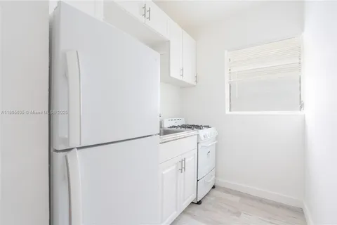 7311 Gary Ave # 25, Miami Beach FL 33141