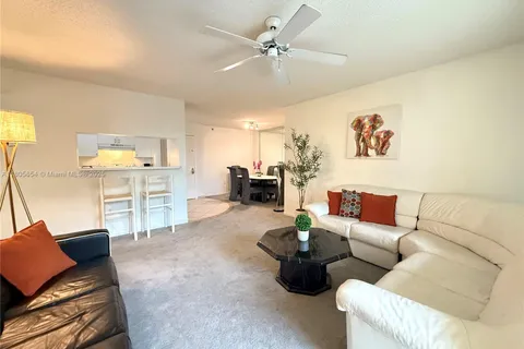 19701 E Country Club Dr # 5405, Aventura FL 33180