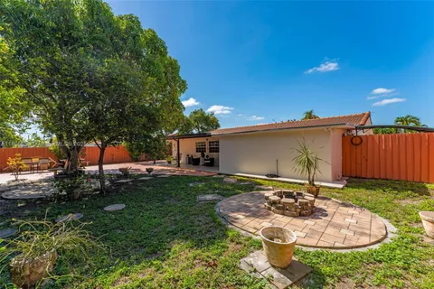 9875 SW 26th Ter, Miami FL 33165