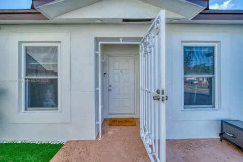 6755 NW 199th St, Hialeah FL 33015